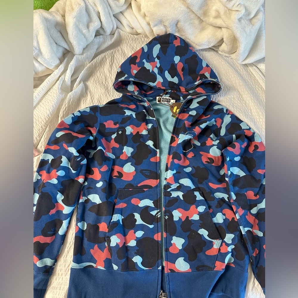 Barhing Ape hooded Zip with Swarovski edition